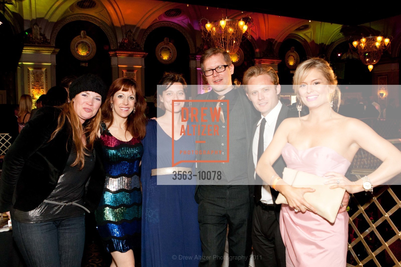 Kimberly Tinawi, Kimberly Jensen, Nikki Robinson, John Garden, Frank Monteleone, Kathleen Monteleone, AMERICAN CONSERVATORY THEATRE Presents Tales of the City, Opening Night Gala, Union Square, June 2nd, 2011, Photo #3563-10078 Kimberly Tinawi, Kimberly Jensen, Nikki Robinson, John Garden, Frank Monteleone, Kathleen Monteleone, Photo #3563-10078