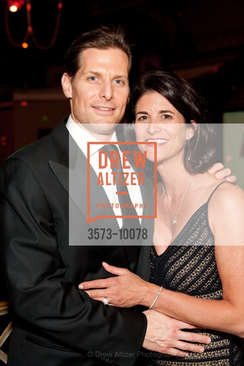 Matthew Sonsini, Lisa Sonsini, AMERICAN CONSERVATORY THEATRE Presents Tales of the City, Opening Night Gala, Union Square, June 2nd, 2011, Photo #3573-10078 Matthew Sonsini, Lisa Sonsini, Photo #3573-10078