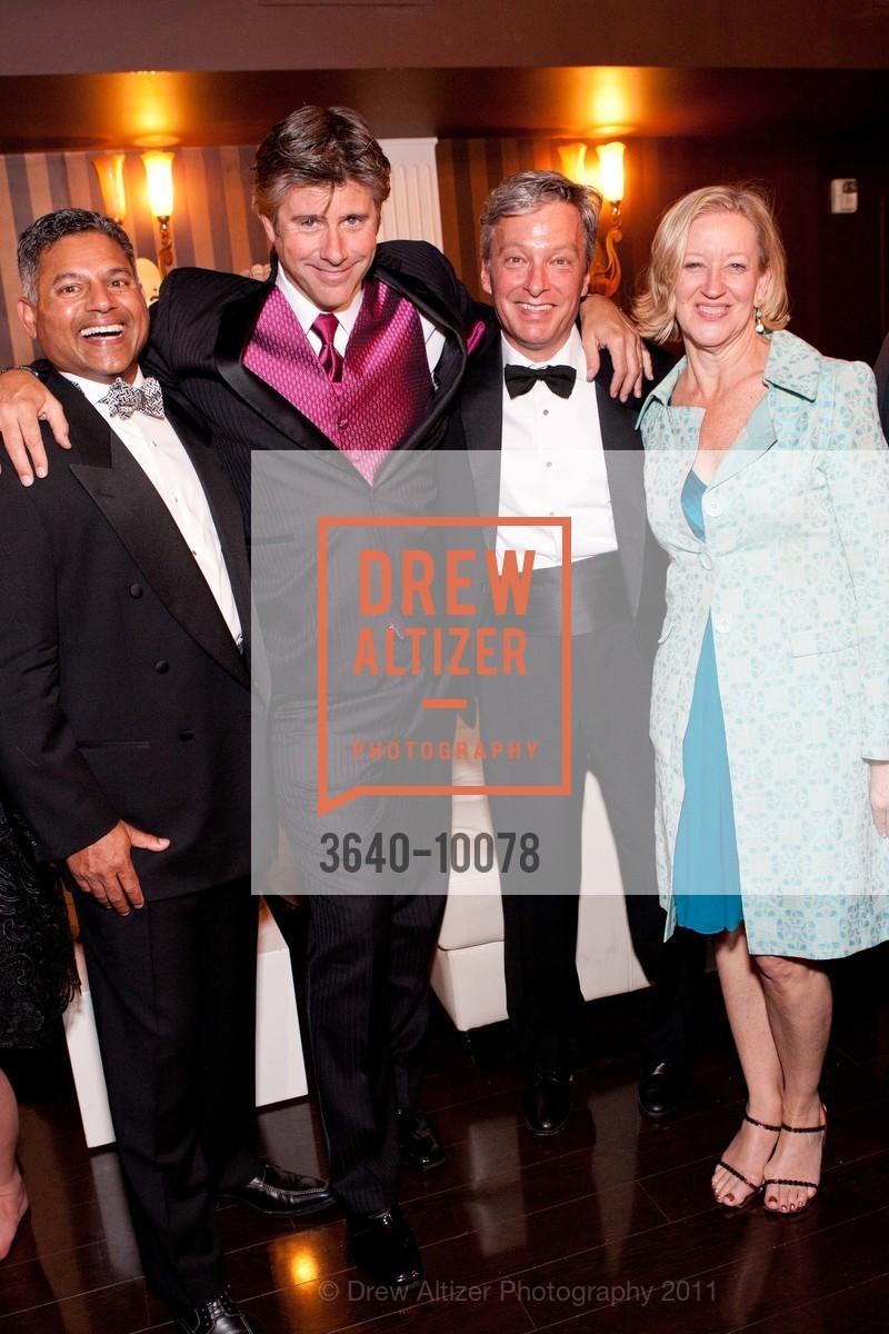 Chris Dacunha, Mike Dovey, Minott Wessinger, Mary Jane Weaver, AMERICAN CONSERVATORY THEATRE Presents Tales of the City, Opening Night Gala, Union Square, June 2nd, 2011, Photo #3640-10078 Chris Dacunha, Mike Dovey, Minott Wessinger, Mary Jane Weaver, Photo #3640-10078