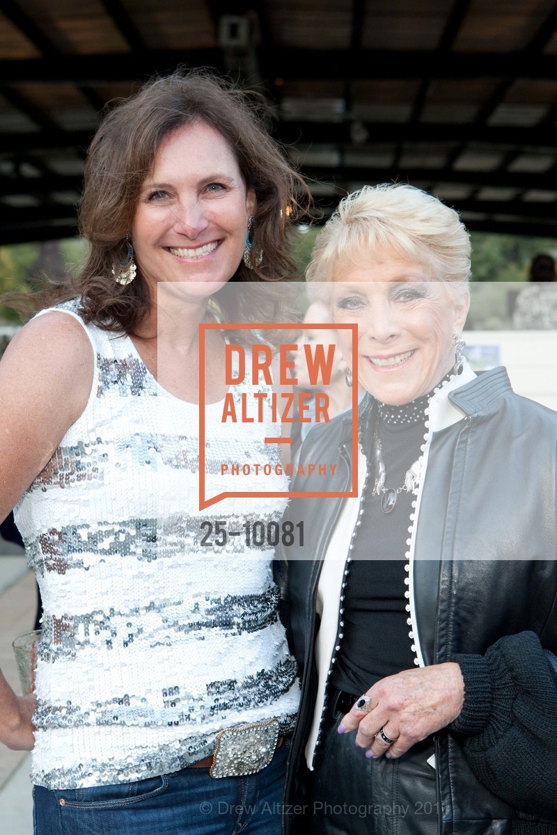 Suzanne Rischman, Carol Goodstein, Photo #25-10081