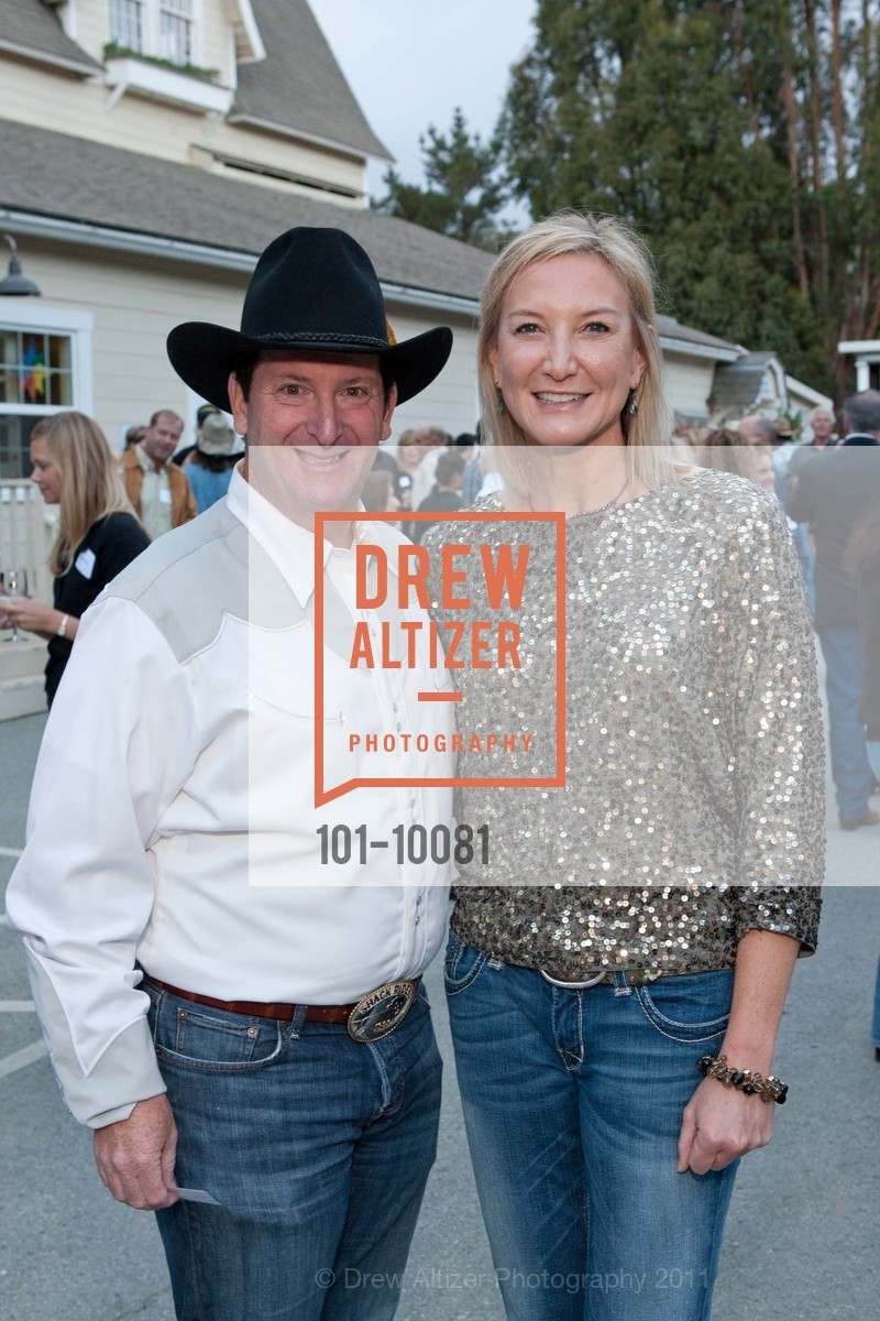 Steve Goldenberg, Peri Soyugenc, National Center for Equine Facilitated Therapy (NCEFT) Annual "Heroes and Horses- a Jewels and Jeans Gala", US, September 25th, 2011, Photo #101-10081 Steve Goldenberg, Peri Soyugenc, Photo #101-10081