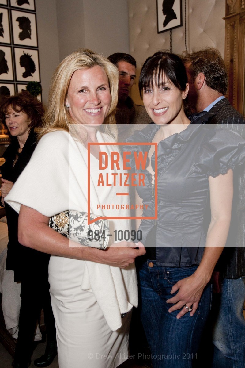 Susan Hanson, Jennifer Messina, Photo #984-10090