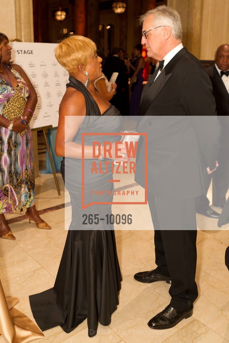 Brenda Wright, Maurice Richard Hennessy, 6th Annual MoAD Gala, US, October 15th, 2011, Photo #265-10096 Brenda Wright, Maurice Richard Hennessy, Photo #265-10096