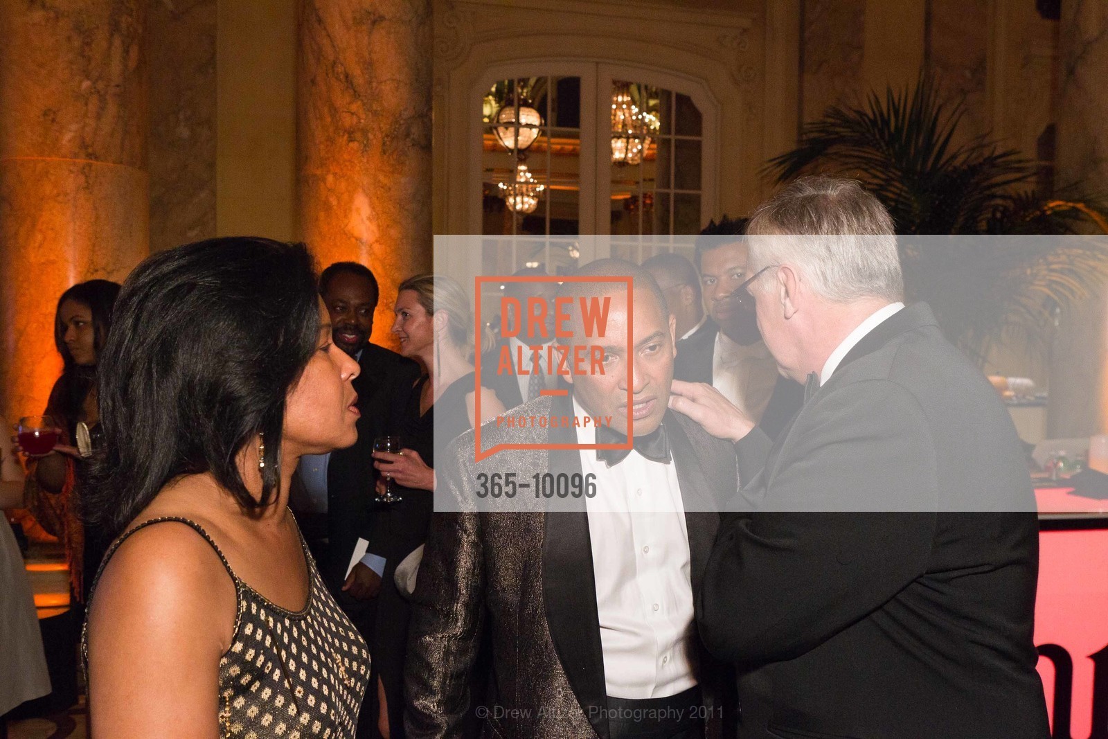 Kim Brandon, David Ellington, Maurice Richard Hennessy, 6th Annual MoAD Gala, US, October 15th, 2011, Photo #365-10096 Kim Brandon, David Ellington, Maurice Richard Hennessy, Photo #365-10096