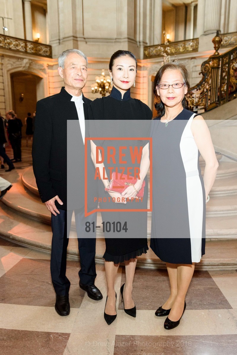 KeQin Tan, Yuan Yuan Tan, Su Zhang, ArtCare Awards Benefit 2018 Honoring Yuan Yuan Tan and Rena Bransten, San Francisco City Hall. 1 Dr. Carlton B. Goodlett Place, April 9th, 2018, Photo #81-10104 KeQin Tan, Yuan Yuan Tan, Su Zhang, Photo #81-10104