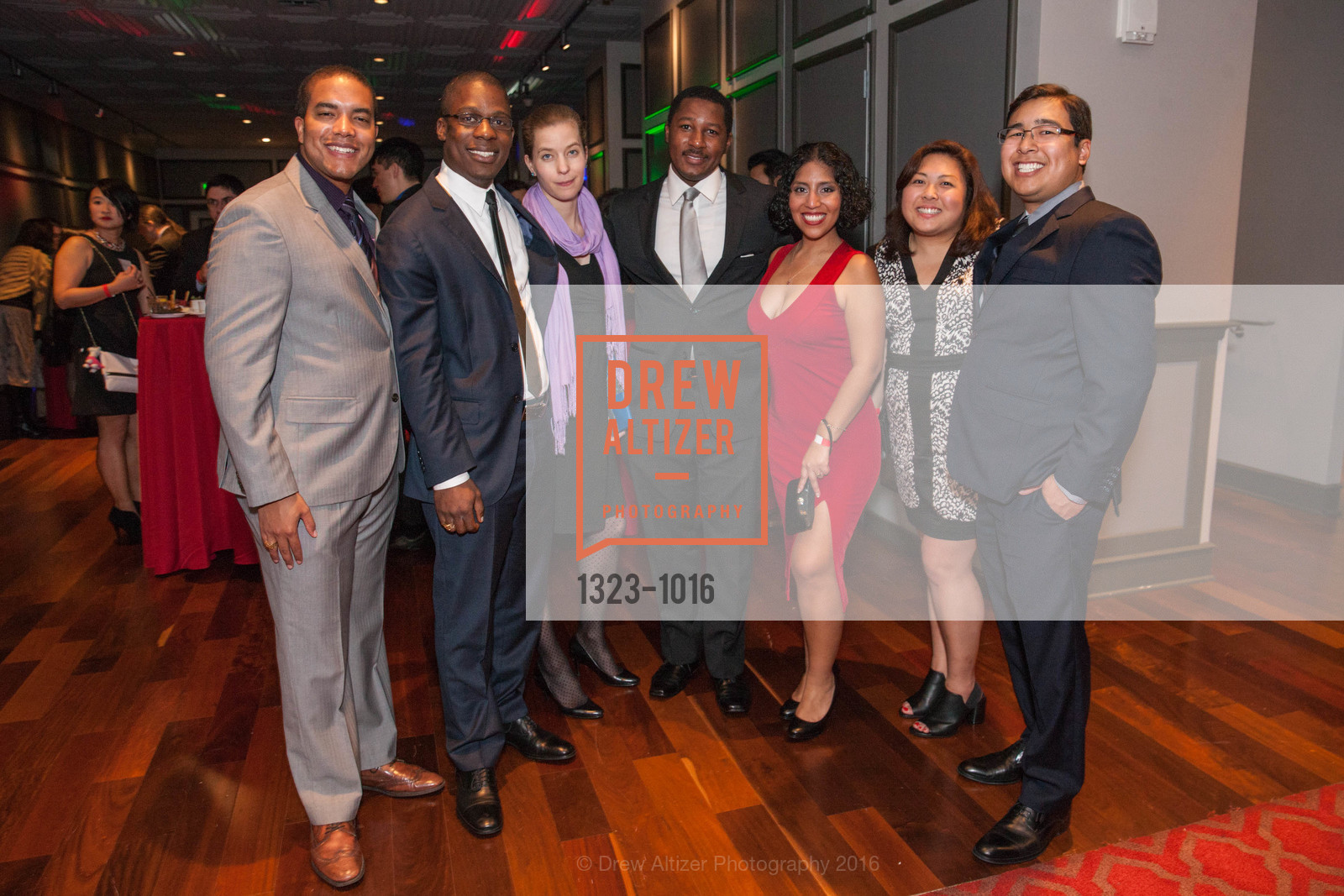 Andrew Clare, Jules Walter, Kate Walter, Scott Chilton, Claudia Espinoza, Christine Cheng, George Bravo, Photo #1323-1016