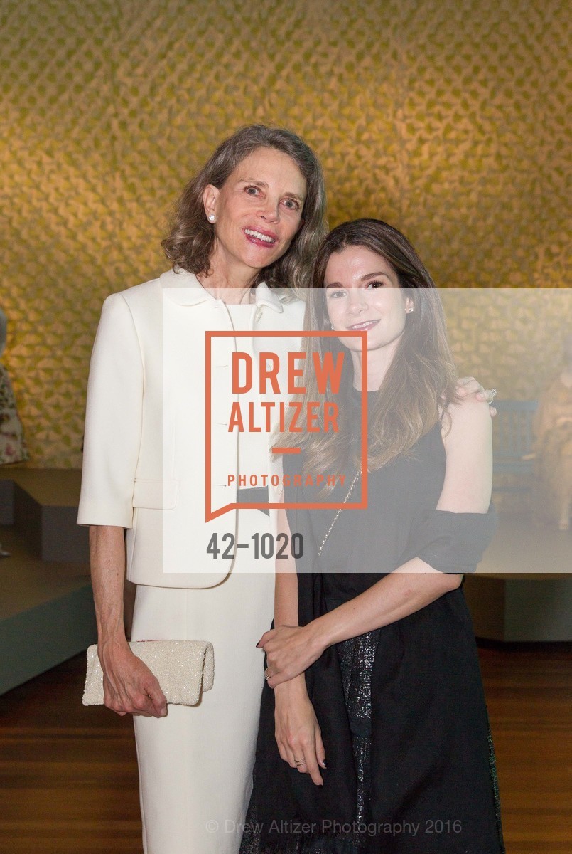 Leah Komar Harris, Kendall Harris, The de Young Museum Honors Oscar De La Renta, de Young Museum. 50 Hagiwara Tea Garden Drive, San Francisco, CA 94118, March 10th, 2016, Photo #42-1020 Leah Komar Harris, Kendall Harris, Photo #42-1020