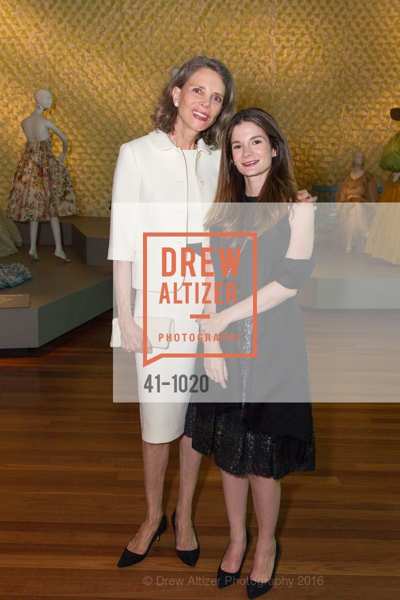 Leah Komar Harris, Kendall Harris, The de Young Museum Honors Oscar De La Renta, de Young Museum. 50 Hagiwara Tea Garden Drive, San Francisco, CA 94118, March 10th, 2016, Photo #41-1020 Leah Komar Harris, Kendall Harris, Photo #41-1020