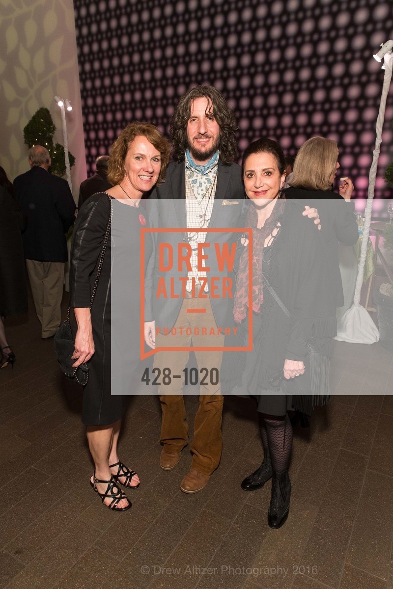 Lee Gregory, Jacques Pantazes, Lily Samii, The de Young Museum Honors Oscar De La Renta, de Young Museum. 50 Hagiwara Tea Garden Drive, San Francisco, CA 94118, March 10th, 2016, Photo #428-1020 Lee Gregory, Jacques Pantazes, Lily Samii, Photo #428-1020