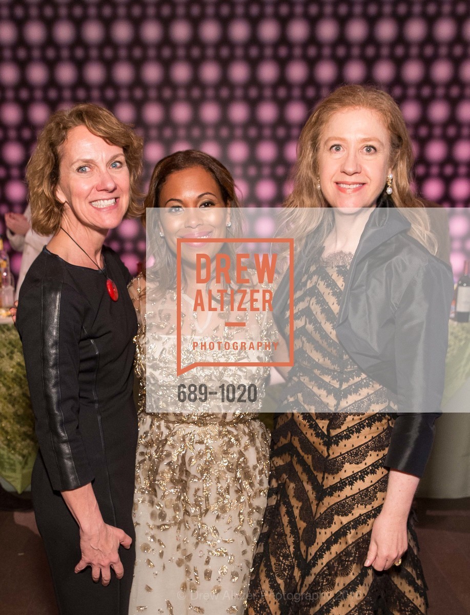 Lee Gregory, Laura Miller, Carol Benz, The de Young Museum Honors Oscar De La Renta, de Young Museum. 50 Hagiwara Tea Garden Drive, San Francisco, CA 94118, March 10th, 2016, Photo #689-1020 Lee Gregory, Laura Miller, Carol Benz, Photo #689-1020
