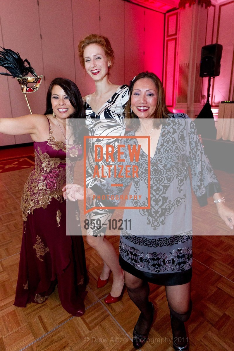 Sharon Seto, Sophie Rogers Gessert, San Francisco Beautiful Masquerade Soiree, US, October 14th, 2011, Photo #859-10211 Sharon Seto, Sophie Rogers Gessert, Photo #859-10211