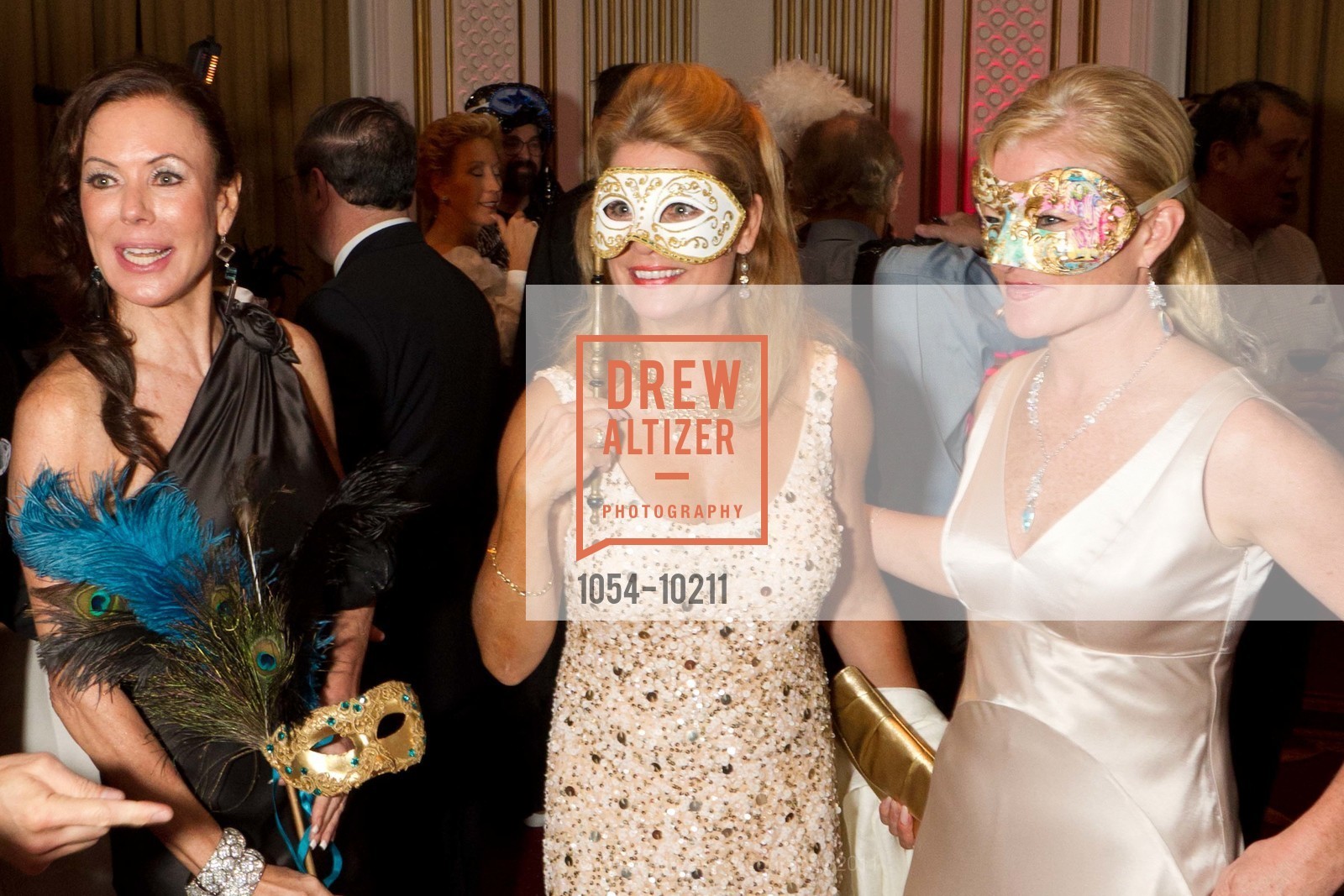 Margaret Mitchell, Cece McGraw, Renee Rodman, San Francisco Beautiful Masquerade Soiree, US, October 14th, 2011, Photo #1054-10211 Margaret Mitchell, Cece McGraw, Renee Rodman, Photo #1054-10211