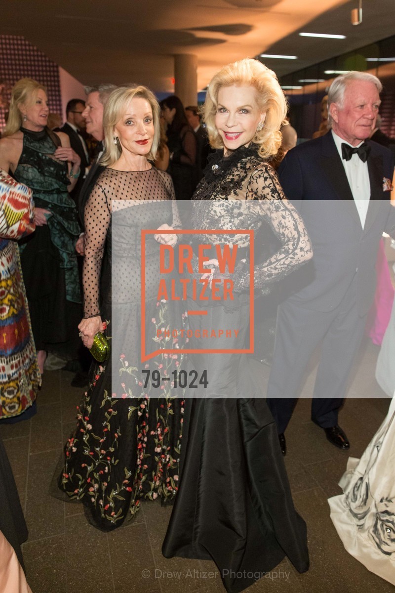 Barbara Brown, Lynn Wyatt, Photo #79-1024