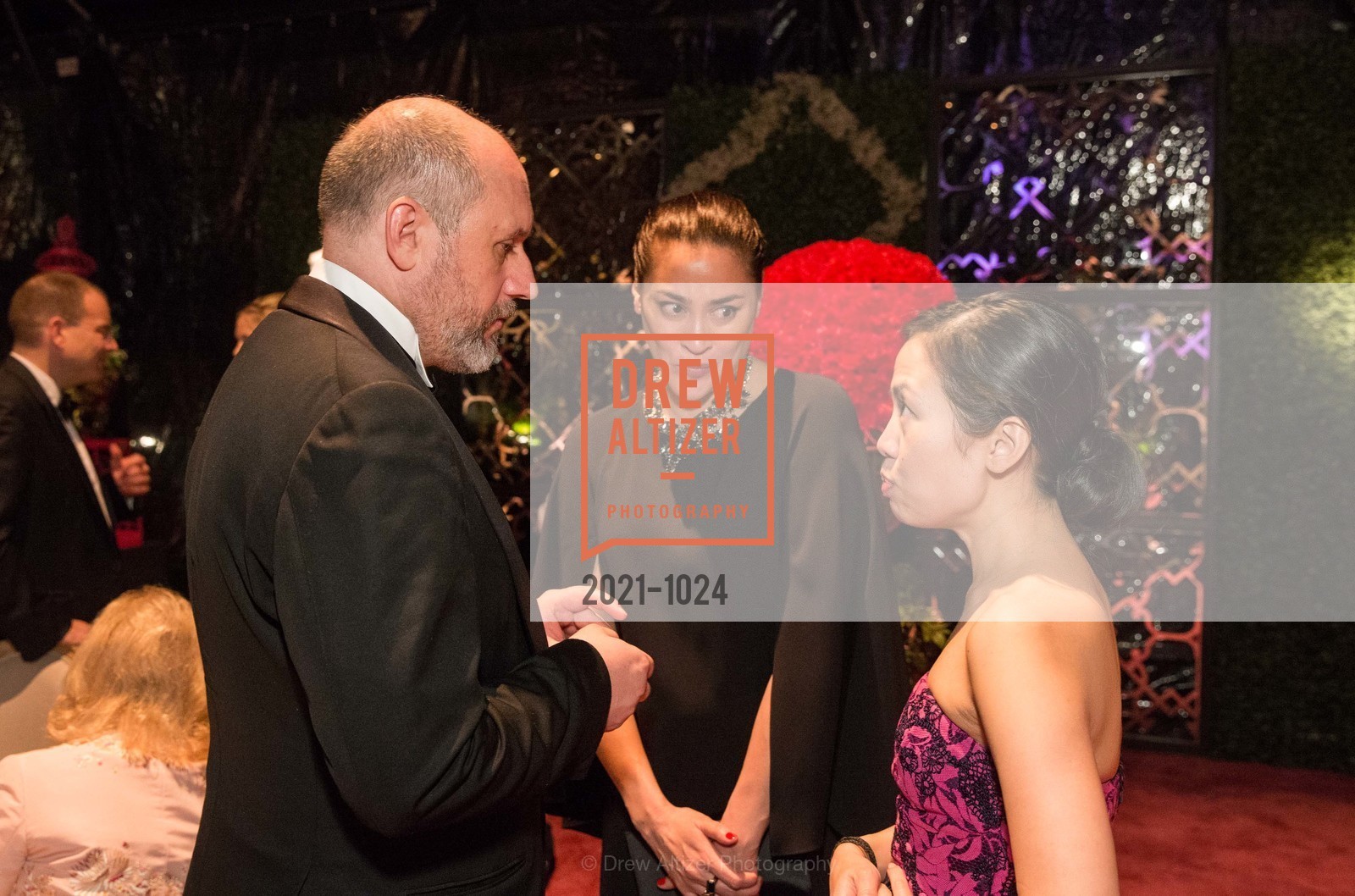 Peter Copping, Annie Ng, Oscar de la Renta Benefit Gala, de Young Museum. 50 Hagiwara Tea Garden Drive, Photo #2021-1024 Peter Copping, Annie Ng, Photo #2021-1024