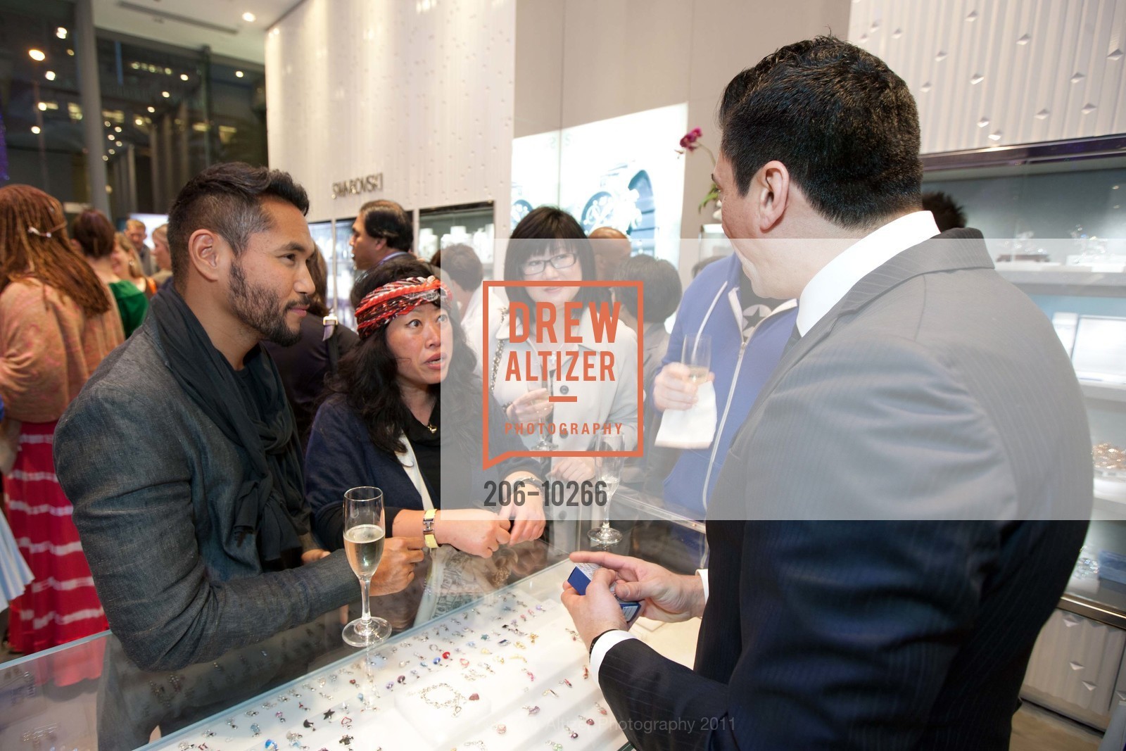 Ian Raz, Terry Ahn, Samuel Alvarez, Swarovski Union Square Store Party, US, September 29th, 2011, Photo #206-10266 Ian Raz, Terry Ahn, Samuel Alvarez, Photo #206-10266