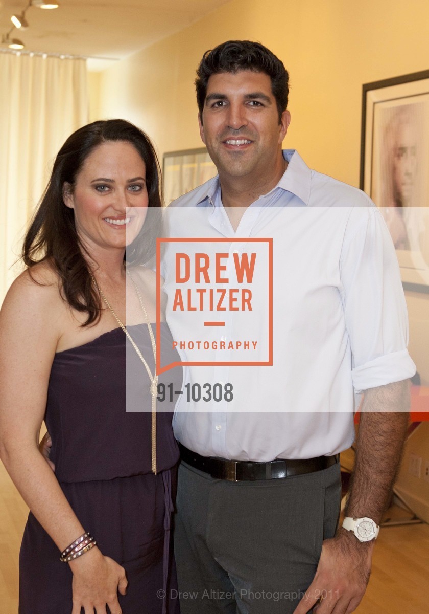 Kelly Krueger, Victor Thomas, Photo #91-10308