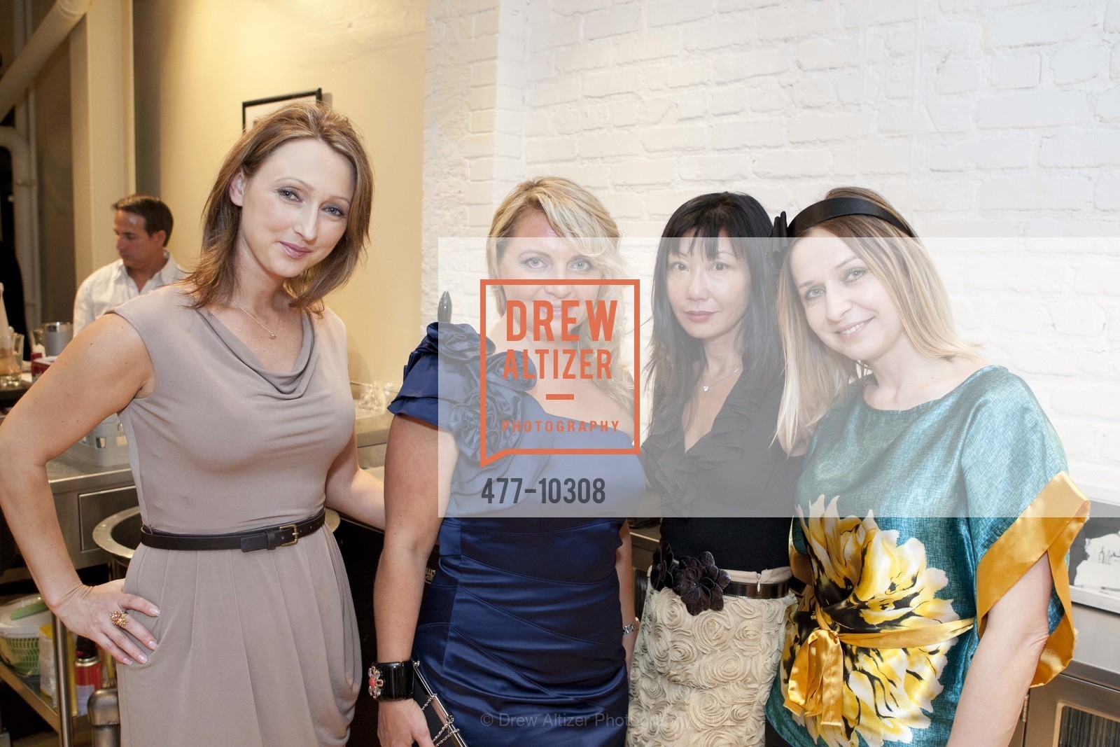 Natalie Kobylyansky, Graciana Shesterneva, Lisa McClure, Anjelika Koulebakina, BRAVO! Opening Night Gala Kick-Off Party, US, August 19th, 2011, Photo #477-10308 Natalie Kobylyansky, Graciana Shesterneva, Lisa McClure, Anjelika Koulebakina, Photo #477-10308