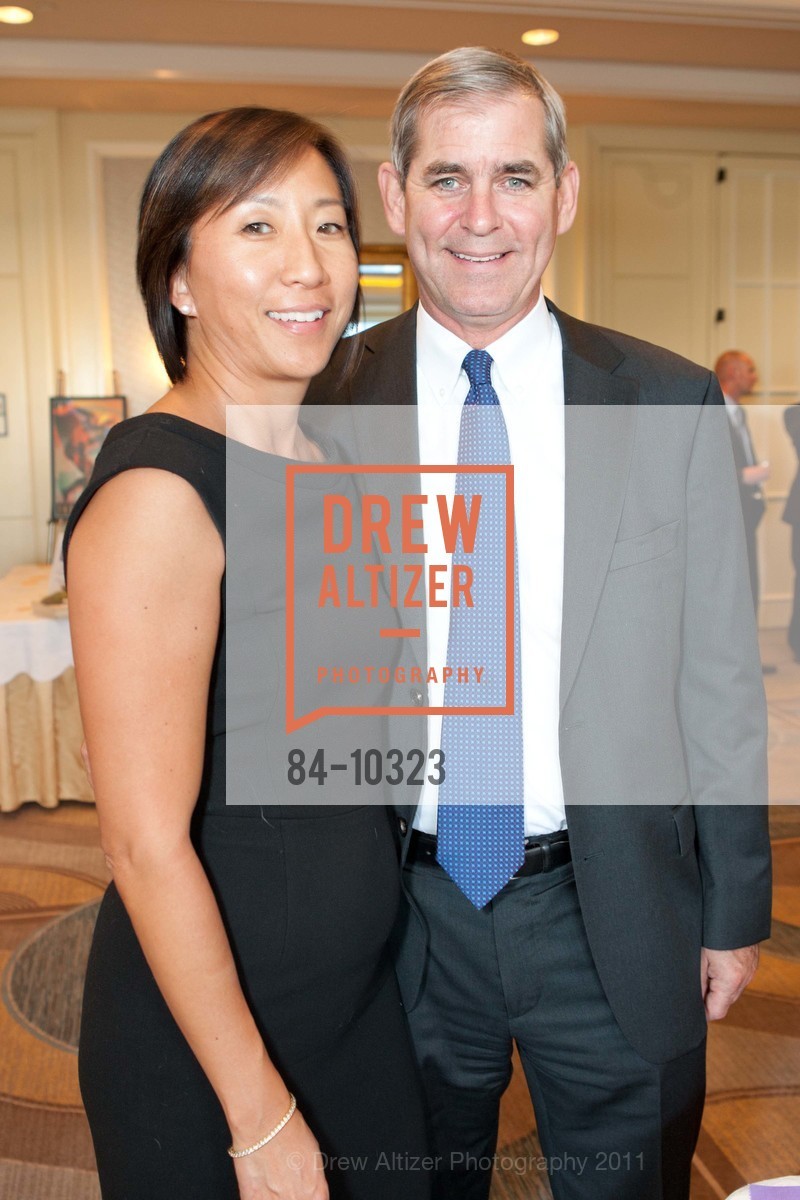 Mimi Lee, Tom Glascock, ASIA SOCIETY'S Eighth Annual Dinner, US, May 6th, 2011, Photo #84-10323 Mimi Lee, Tom Glascock, Photo #84-10323