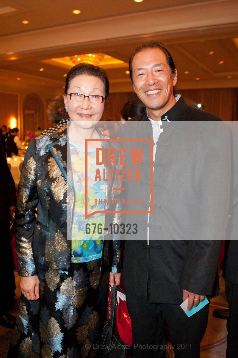 Florence Fang, Ted Fang, ASIA SOCIETY'S Eighth Annual Dinner, US, May 6th, 2011, Photo #676-10323 Florence Fang, Ted Fang, Photo #676-10323