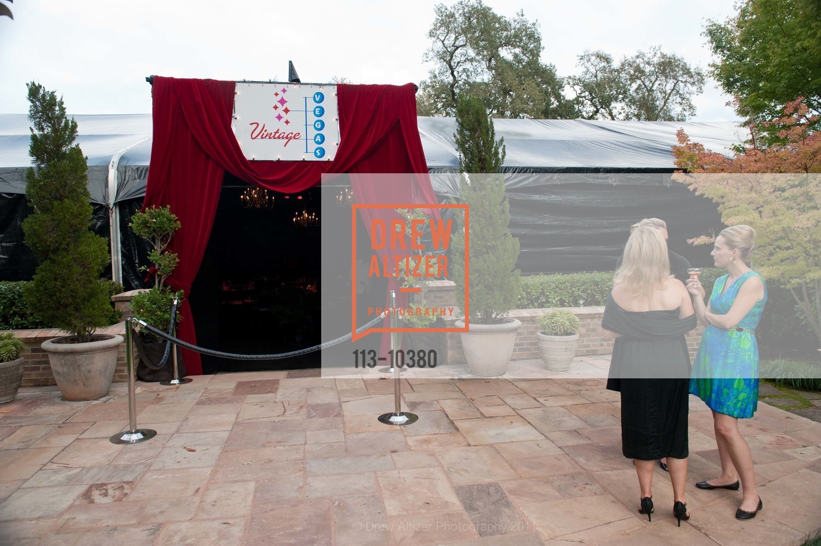 Atmosphere, ROSS VALLY WOMEN'S LEAGUE Vintage Vegas, October 3rd, 2011, Photo,Drew Altizer, Drew Altizer Photography, full-service agency, private events, San Francisco photographer, photographer california