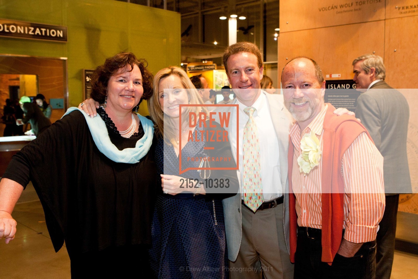 Lynn Lacarrubba, Shelley Hutter, Karl Hutter, Robb Mills, CALIFORNIA ACADEMY OF SCIENCES 25th Annual Big Bang Gala, US, May 6th, 2011, Photo #2152-10383 Lynn Lacarrubba, Shelley Hutter, Karl Hutter, Robb Mills, Photo #2152-10383