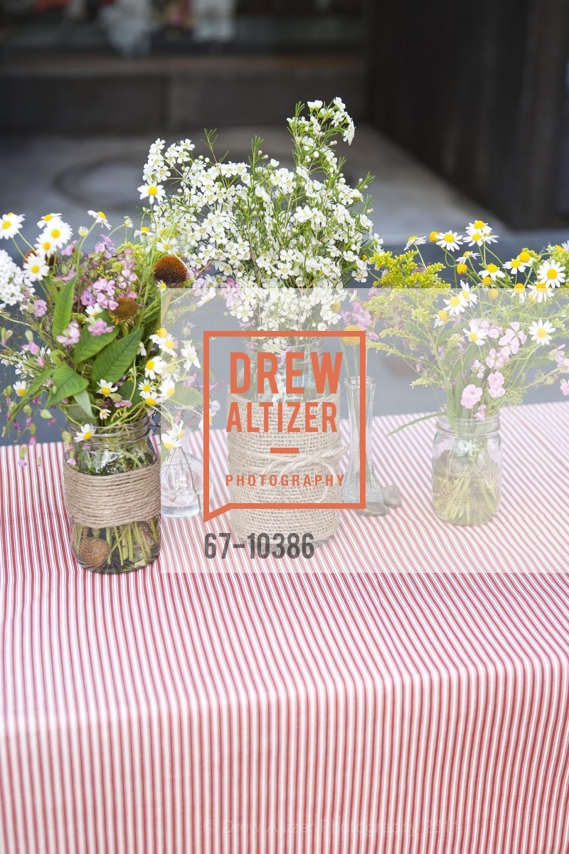 Atmosphere, Levi's + Chez Panisse - School Lunch, August 24th, 2011, Photo
