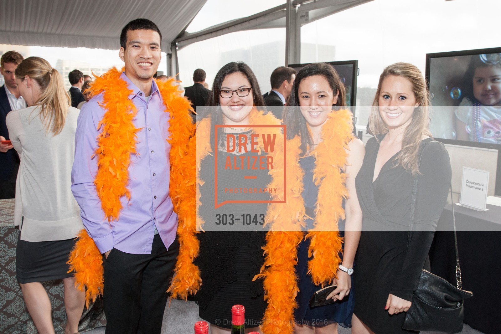 Kevin Young, Kira Feuz, Mari Feuz, Kylie Gifford, Photo #303-1043