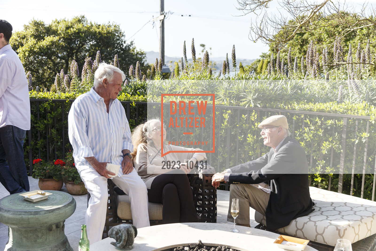 Atmosphere, Liz and Dan’s Engagement Party, Private Residence, April 14th, 2018,Drew Altizer, Drew Altizer Photography, full-service agency, private events, San Francisco photographer, photographer california