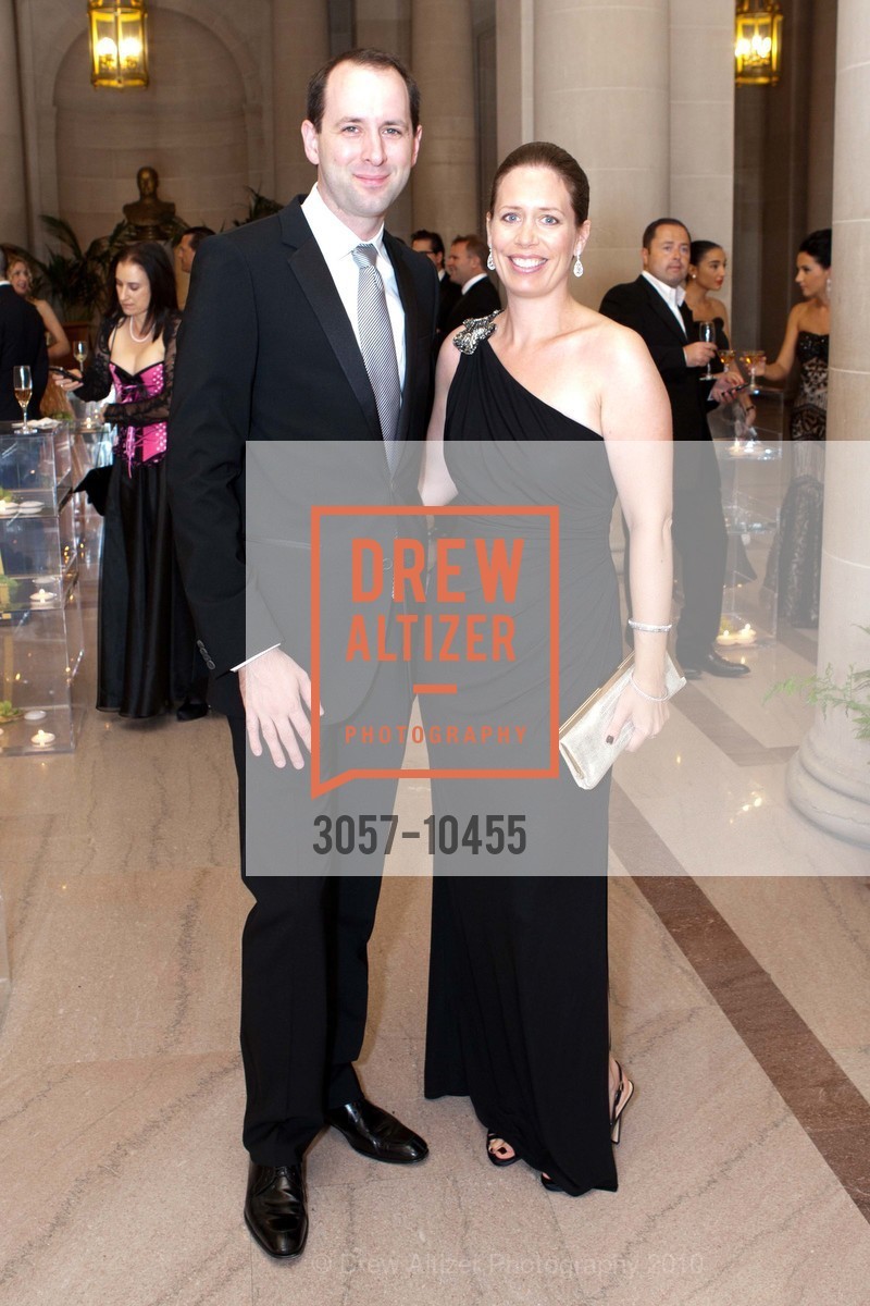 Tom Scott, Shannon Fitzgerald, BRAVO Club Gala 2010, War Memorial Opera House. San Francisco, September 10th, 2010, Photo #3057-10455 Tom Scott, Shannon Fitzgerald, Photo #3057-10455