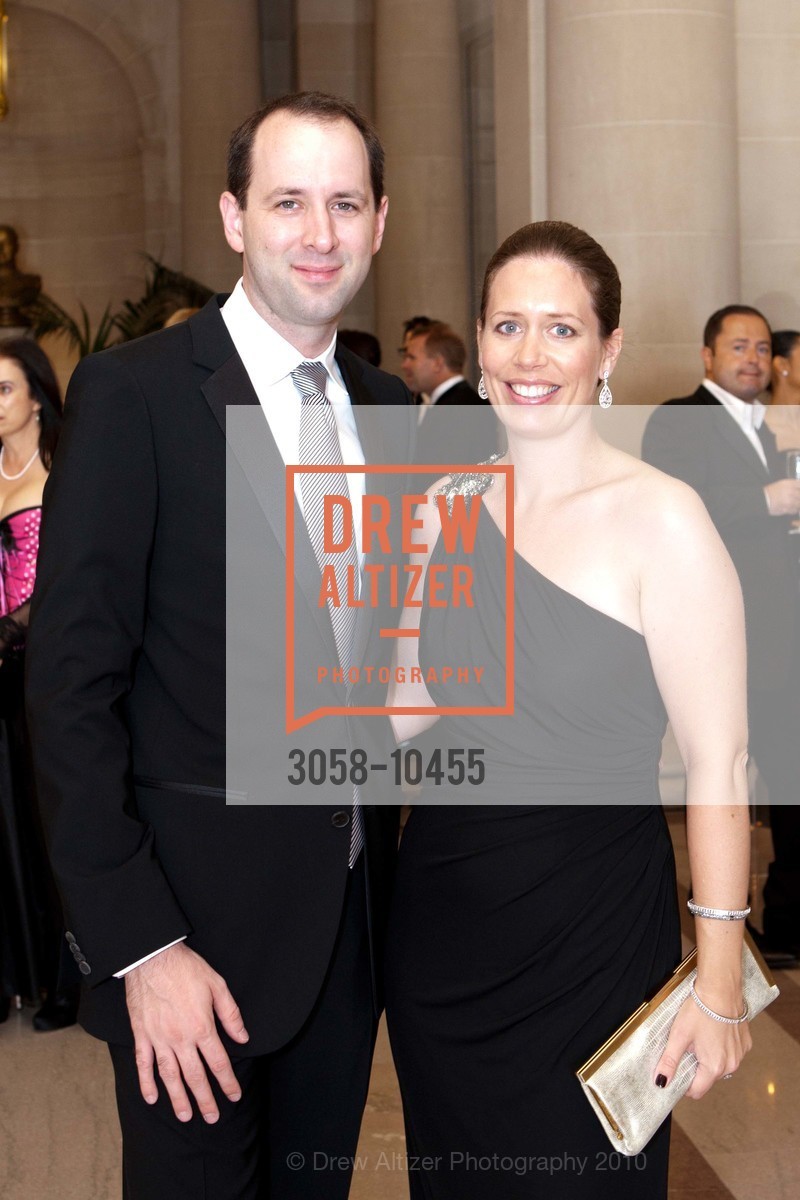 Tom Scott, Shannon Fitzgerald, BRAVO Club Gala 2010, War Memorial Opera House. San Francisco, September 10th, 2010, Photo #3058-10455 Tom Scott, Shannon Fitzgerald, Photo #3058-10455