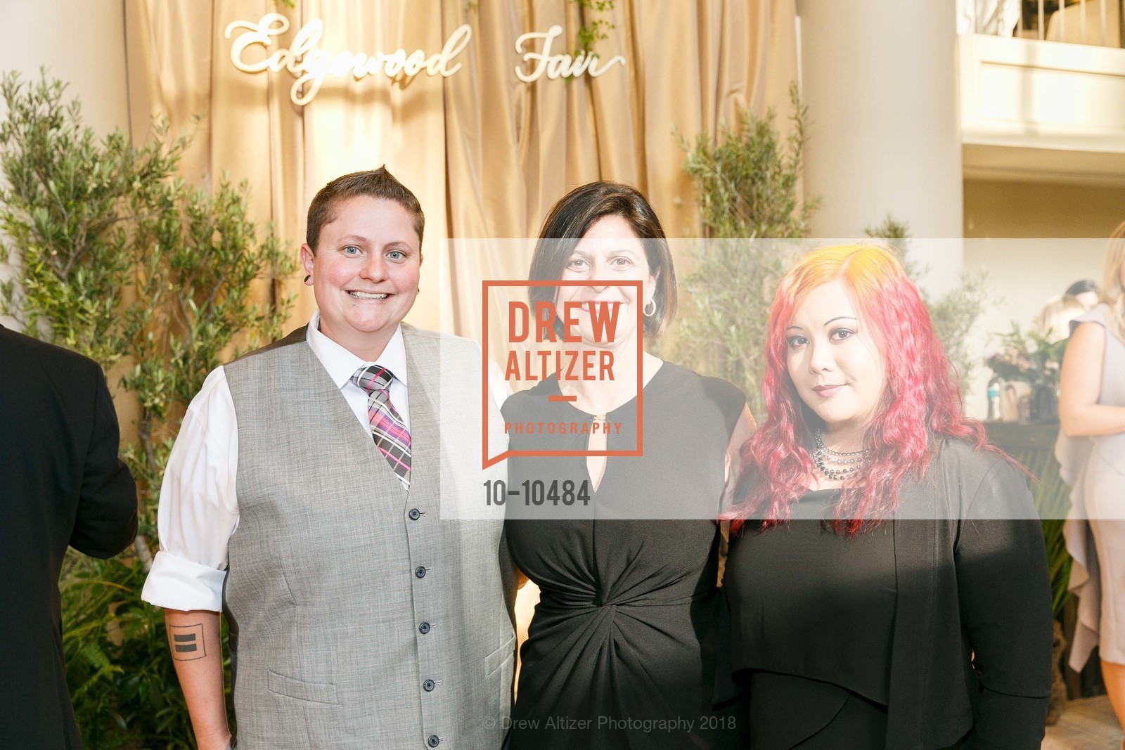 Keri Kirby, Lynn Dolce, Mary Therese Tamayo, 52nd Annual Edgewood Fair Gala 2018, Bently Reserve. 301 Battery Street, April 26th, 2018, Photo #10-10484 Keri Kirby, Lynn Dolce, Mary Therese Tamayo, Photo #10-10484