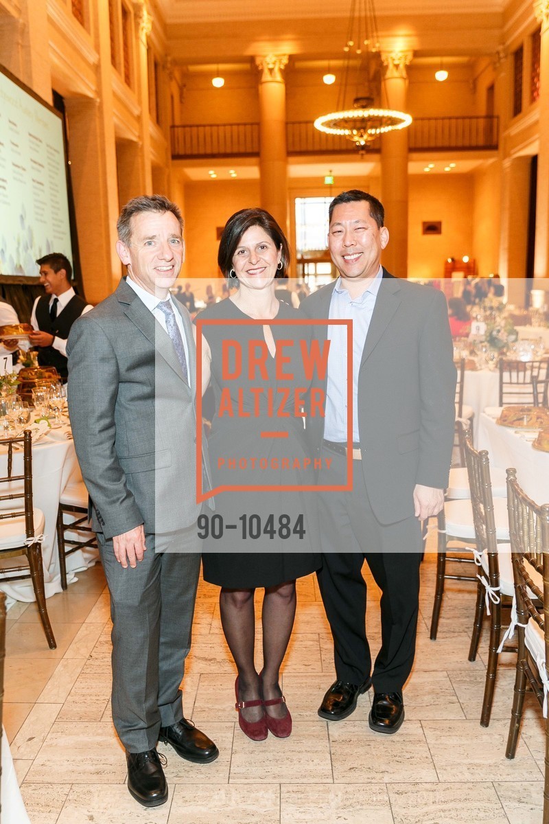 Terrence Ireland, Lynn Dolce, Garrett Hayashida, 52nd Annual Edgewood Fair Gala 2018, Bently Reserve. 301 Battery Street, April 26th, 2018, Photo #90-10484 Terrence Ireland, Lynn Dolce, Garrett Hayashida, Photo #90-10484