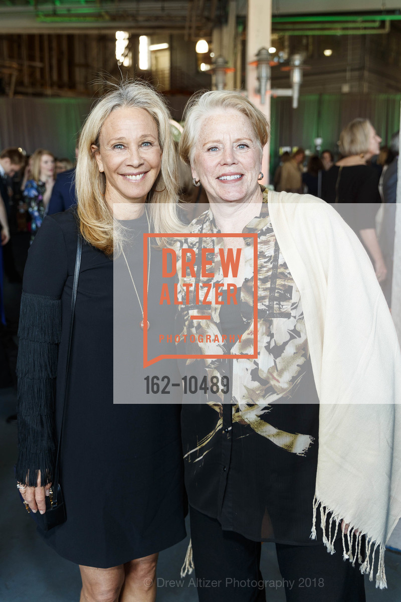Gay Browne, Robin Robinson, EWG's 25th Annual Earth Dinner 2018, Pier 35. 1454 The Embarcadero, April 26th, 2018, Photo #162-10489 Gay Browne, Robin Robinson, Photo #162-10489