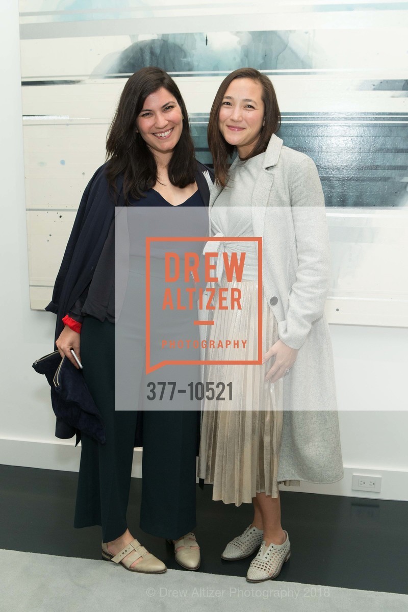 Leila Khosrovi, Alana Young, Photo #377-10521