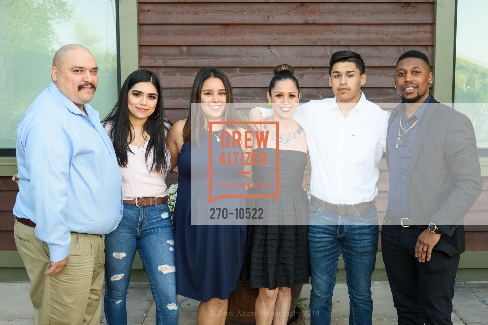 Valle, Jacqueline Valle, Carolina Cashaw, Claudia Valle, Saul Valle, Armani Cashaw-Hayes, Photo #270-10522