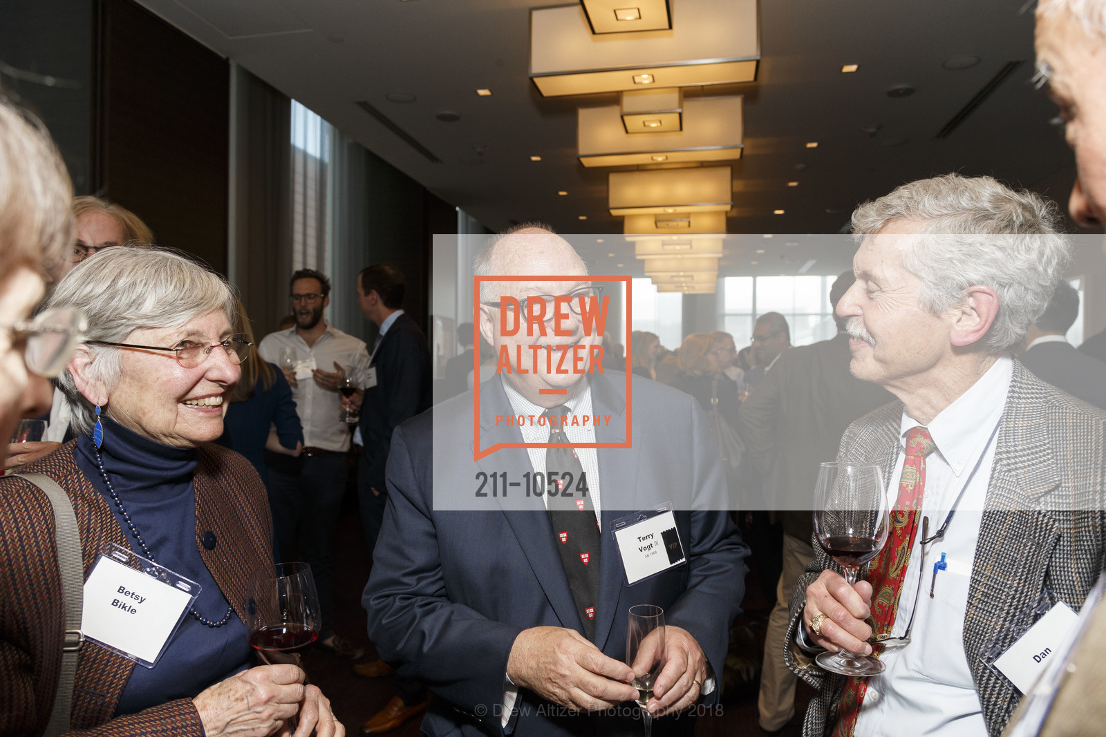 Betsy Bikle, Terry Vogt, Dan Bikle, Harvard Club Annual Dinner with Larry Summers, Former US Secretary of Treasury and Former President of Harvard University, St Regis. 125 3rd St, San Francisco, CA 94103, April 26th, 2018, Photo #211-10524 Betsy Bikle, Terry Vogt, Dan Bikle, Photo #211-10524