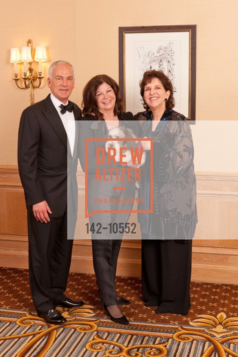 Jeff Farber, Barbara Farber, Anita Friedman, Jewish Family and Children's Services 27th FAMMY AWARDS GALA Honors Community leaders, US, March 27th, 2011, Photo #142-10552 Jeff Farber, Barbara Farber, Anita Friedman, Photo #142-10552