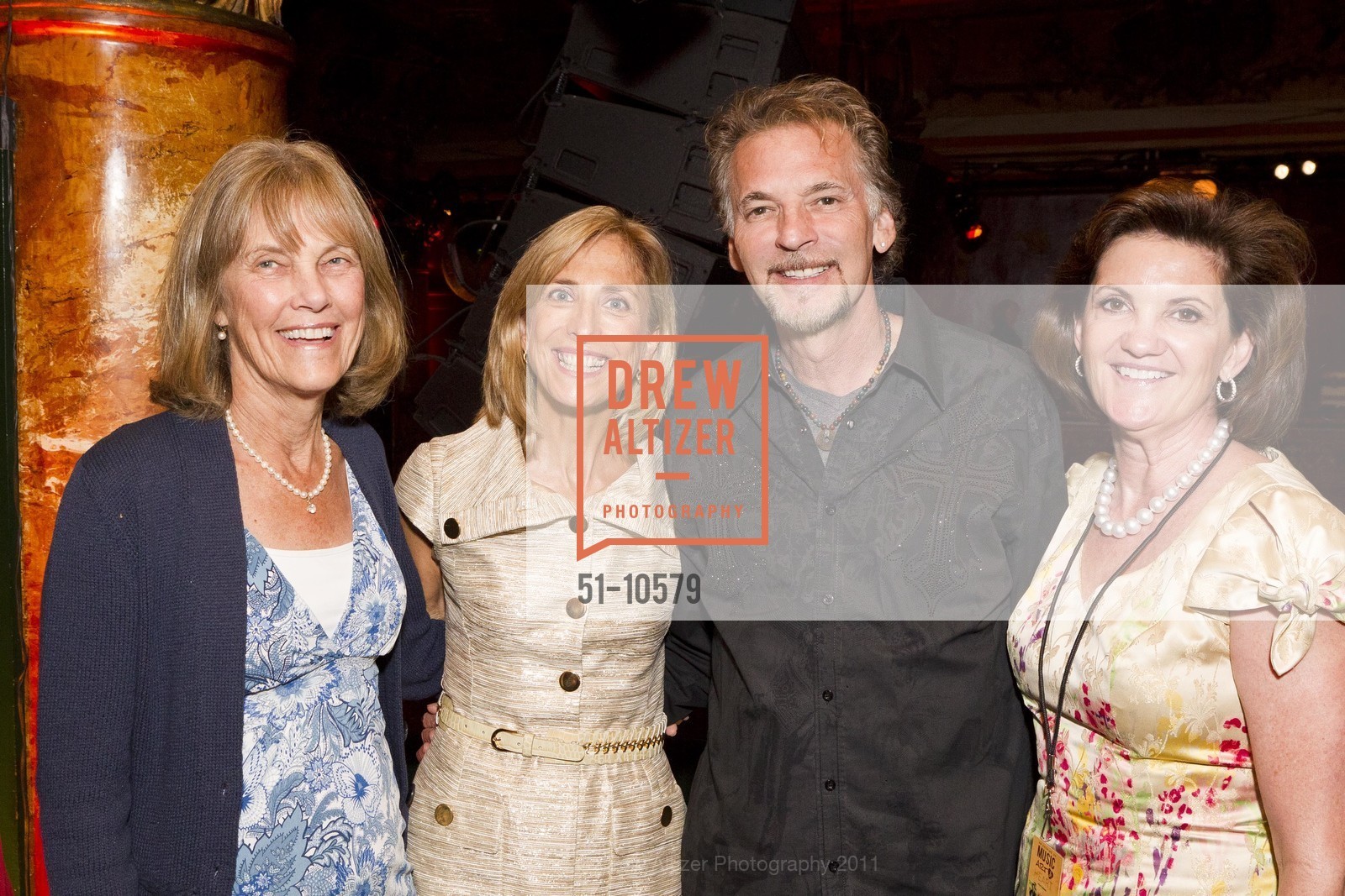 Kenny Loggins, Laurie Sheppard, An Evening of Music Art & Heart Featuring KENNY LOGGINS, US, August 26th, 2011, Photo #51-10579 Kenny Loggins, Laurie Sheppard, Photo #51-10579