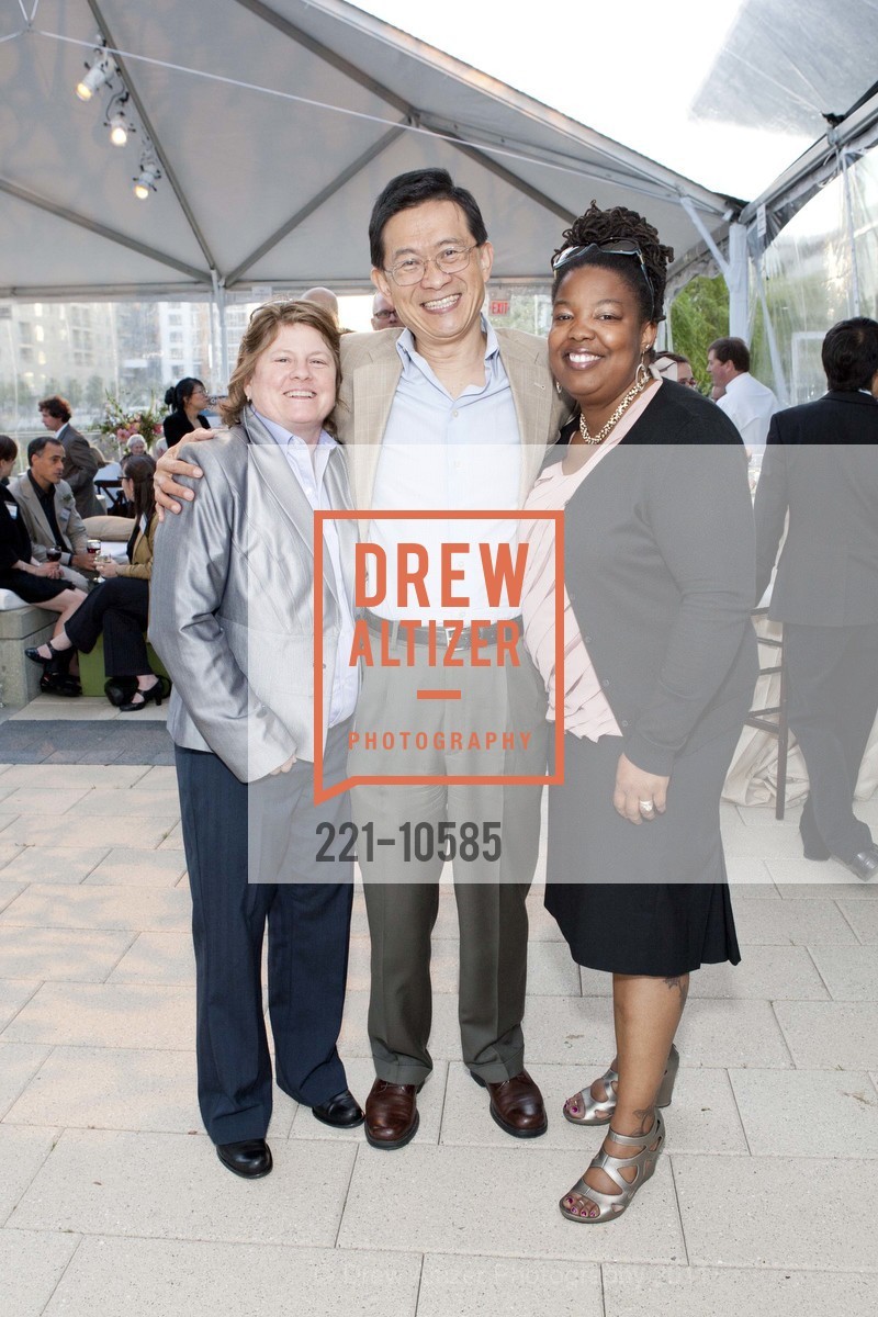 Guthrie Morgan, Chi-Hsin Shao, Tomiquia Moss, SAN FRANCISCO PLANNING + URBAN RESEARCH ASSOCIATION (SPUR)'s Dine + Discover Benefit, US, June 17th, 2011, Photo #221-10585 Guthrie Morgan, Chi-Hsin Shao, Tomiquia Moss, Photo #221-10585