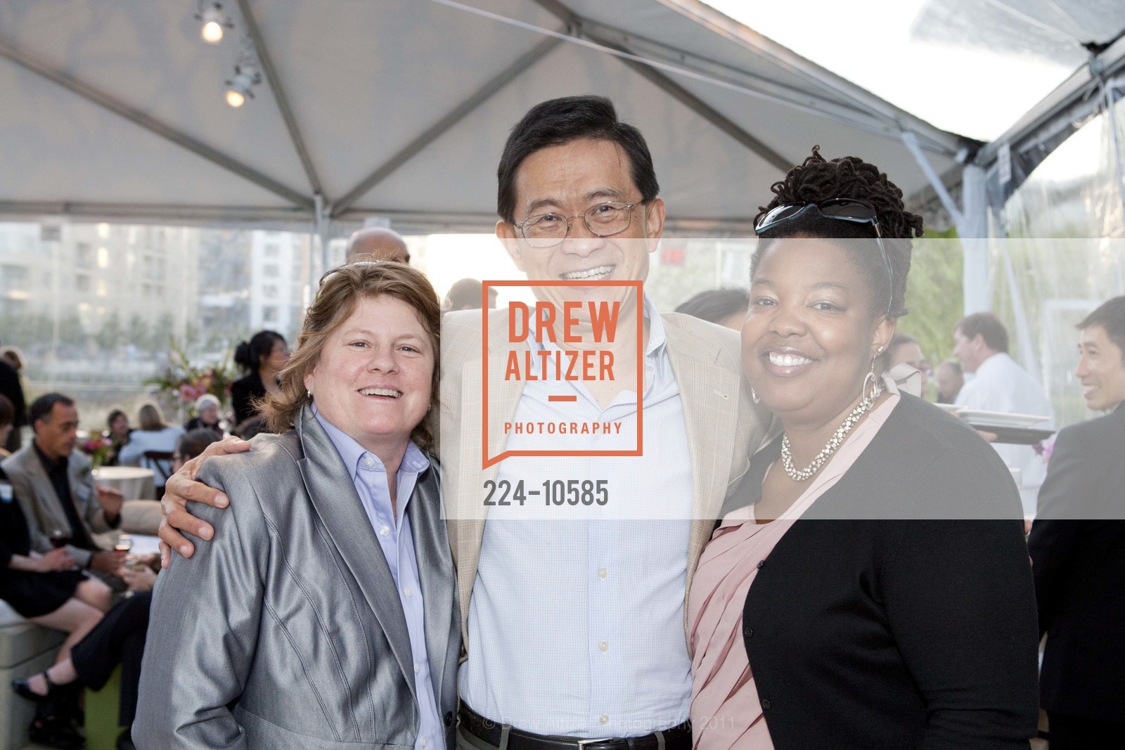 Guthrie Morgan, Chi-Hsin Shao, Tomiquia Moss, SAN FRANCISCO PLANNING + URBAN RESEARCH ASSOCIATION (SPUR)'s Dine + Discover Benefit, US, June 17th, 2011, Photo #224-10585 Guthrie Morgan, Chi-Hsin Shao, Tomiquia Moss, Photo #224-10585