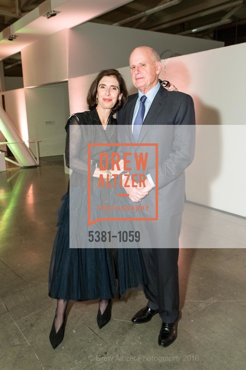 Eileen Michael, Peter Michael, CCA honors Stanlee Gatti: A Benefit for Student Scholarships, California College for the Arts. 1111 8th St, San Francisco, March 23rd, 2016, Photo #5381-1059 Eileen Michael, Peter Michael, Photo #5381-1059