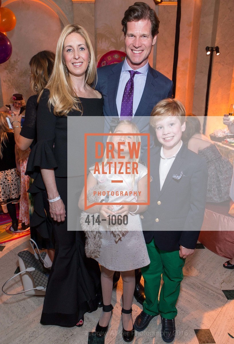 Hara Lyon, Leila Grace Dixon, David Dixon, Henry Dixon, Glogau Snuggly Soiree Teddy Bear Party, Private Residence. 2525 Van Ness St, March 24th, 2016, Photo #414-1060 Hara Lyon, Leila Grace Dixon, David Dixon, Henry Dixon, Photo #414-1060