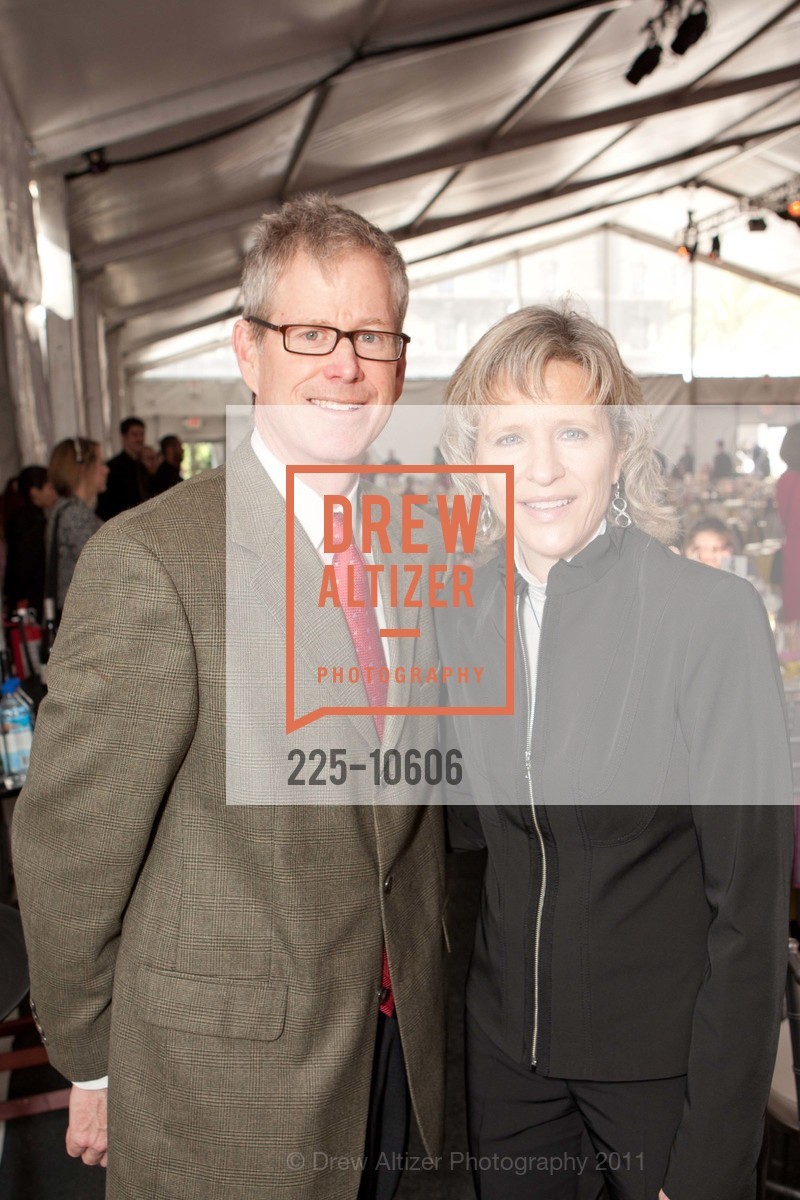 Brian Shanahan, Lauri Shanahan, 2011 HEARTS AND HEROES LUNCHEON Benefitting San Francisco General Hospital, US, February 11th, 2011, Photo #225-10606 Brian Shanahan, Lauri Shanahan, Photo #225-10606