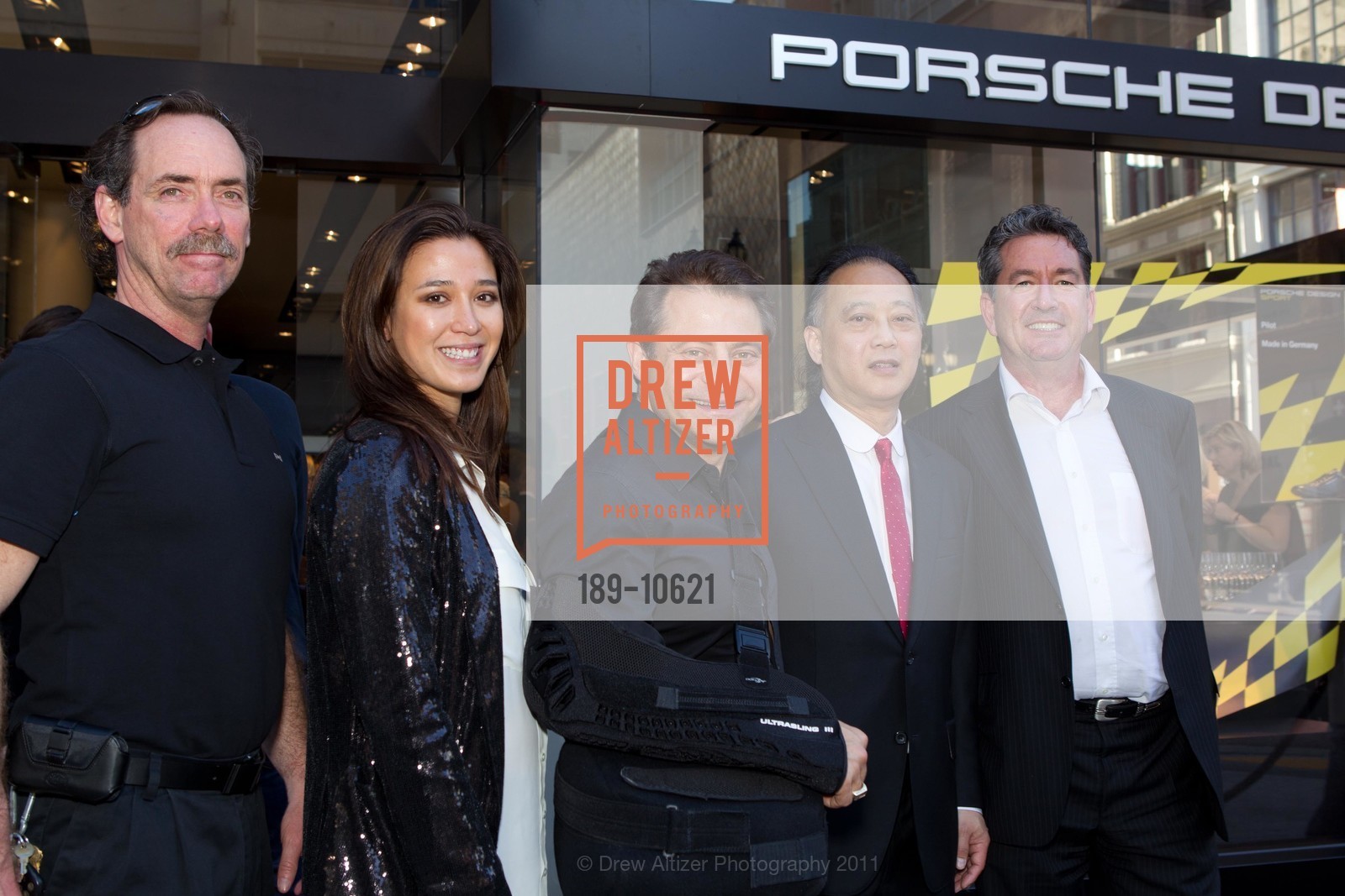 Dean Woodbridge, Jasmine Slovak, Peter Diamandis, Elliott Grimshaw, XPRIZE/ Opening of PORSCHE DESIGN to Benefit the Junior Committee of the Fine Arts Museums, US, April 1st, 2011, Photo #189-10621 Dean Woodbridge, Jasmine Slovak, Peter Diamandis, Elliott Grimshaw, Photo #189-10621