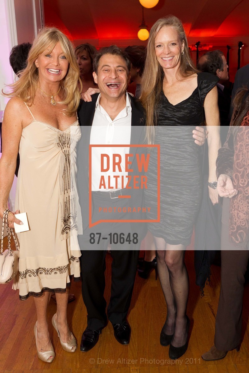 Goldie Hawn, Peter Diamandis, Suzy Amis Cameron, X PRIZE Foundation Radical Benefit for Humanity, US, October 20th, 2011, Photo #87-10648 Goldie Hawn, Peter Diamandis, Suzy Amis Cameron, Photo #87-10648
