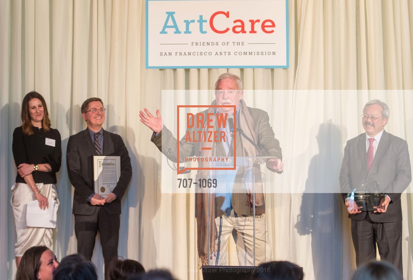 Meg Spriggs, Tom DeCaigny, Armistead Maupin, Ed Lee, ArtCare Benefit Celebrating the Mayor’s Art Award and the ArtCare Lifetime Achievement Award, Green Room, War Memorial Building, Green Room, War Memorial Building, December 12th, 2017, Photo #707-1069 Meg Spriggs, Tom DeCaigny, Armistead Maupin, Ed Lee, Photo #707-1069