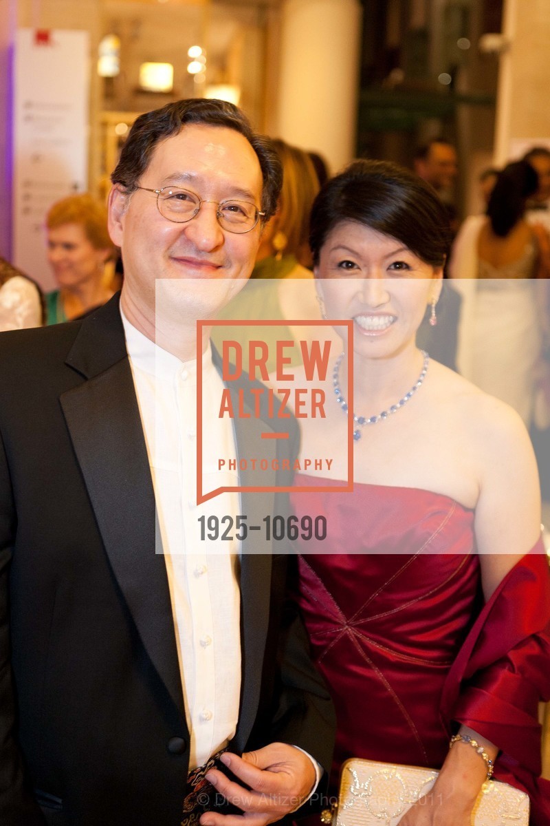 Arnold Chang with Akiko Yamazaki