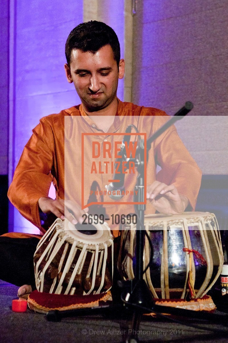 Performance At Asian Art Museum Maharaja Gala