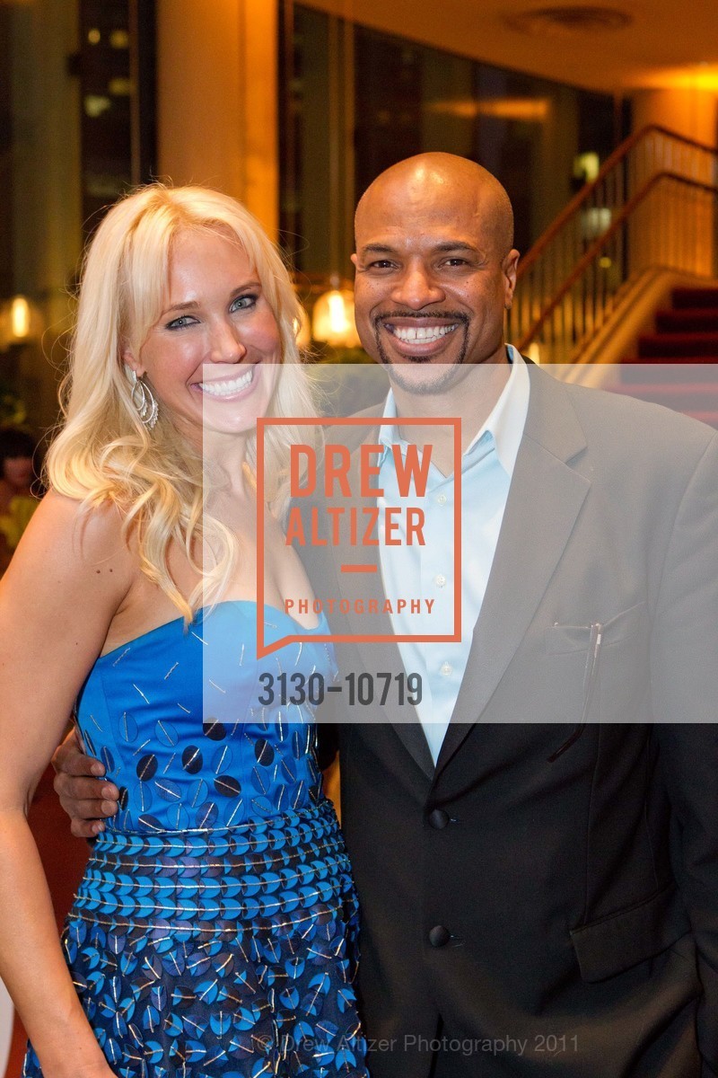 Victoria Yeager Sawyer, Charleston Pierce, San Francisco LEAGUE OF SF SYMPHONY Presents: An Evening with CAROLINA HERRERA, US, April 20th, 2011, Photo #3130-10719 Victoria Yeager Sawyer, Charleston Pierce, Photo #3130-10719