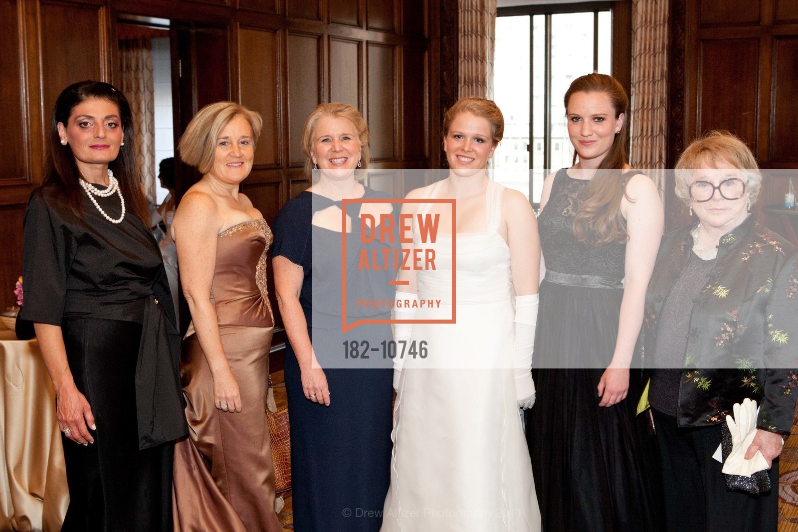 Athena Konstin, Anne LaFollette, Lizellen LaFollette, Lucy Horn, Eloise Horn, Ellen LaFollette, San Francisco Debutante Ball 2011, US, June 17th, 2011, Photo #182-10746 Athena Konstin, Anne LaFollette, Lizellen LaFollette, Lucy Horn, Eloise Horn, Ellen LaFollette, Photo #182-10746